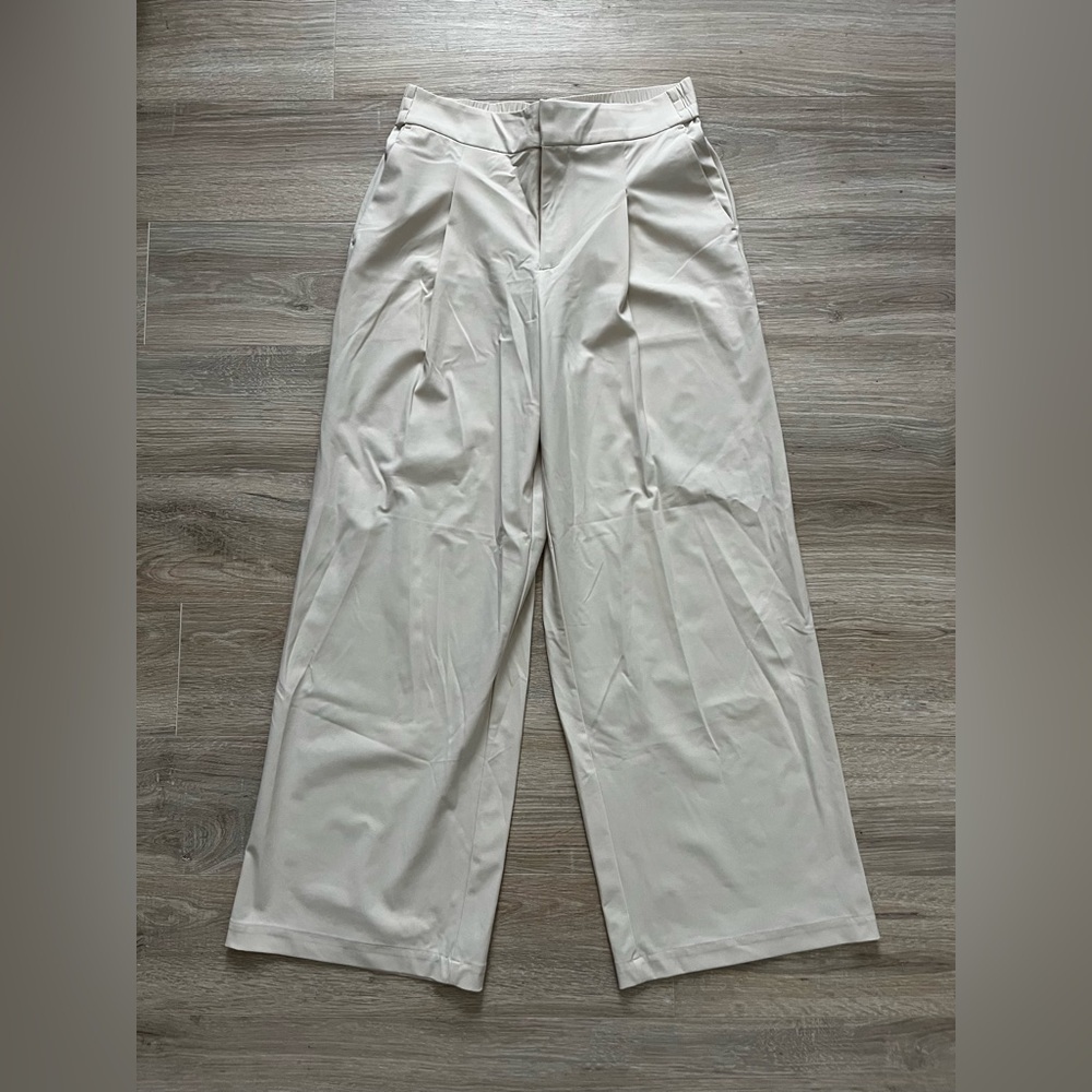 Athleta Women’s Pinnacle High Rise Trouser Bone Wide Leg - Size 8 - Picture 3 of 9